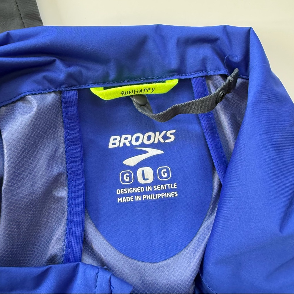 Brooks Lightweight Running Jacket size Large - image 6